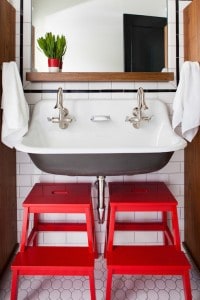 red bathroom accents