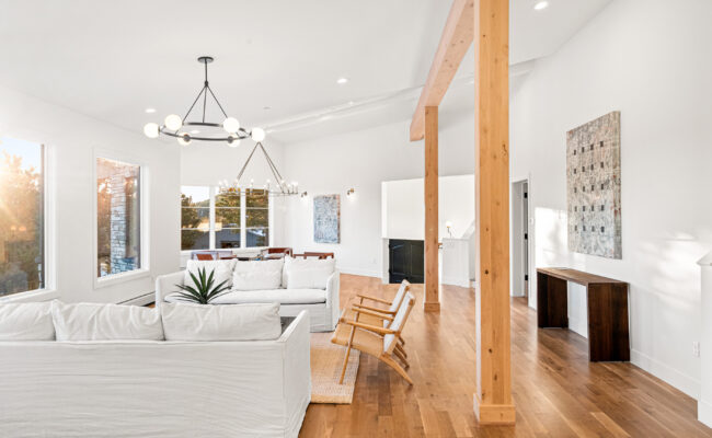 Custom Mountain Home - Grand Room