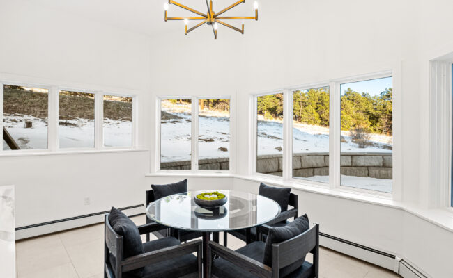 Custom Mountain Home - Dine-in Kitchen Dining View
