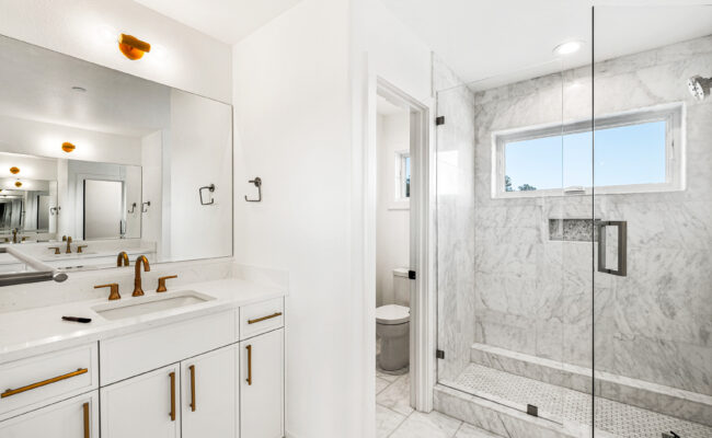 Custom Mountain Home - Secondary Bathroom Vanity Detail